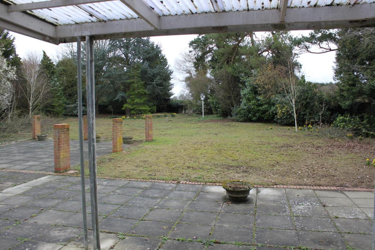 Brookside Lodge Baldock Esterno foto