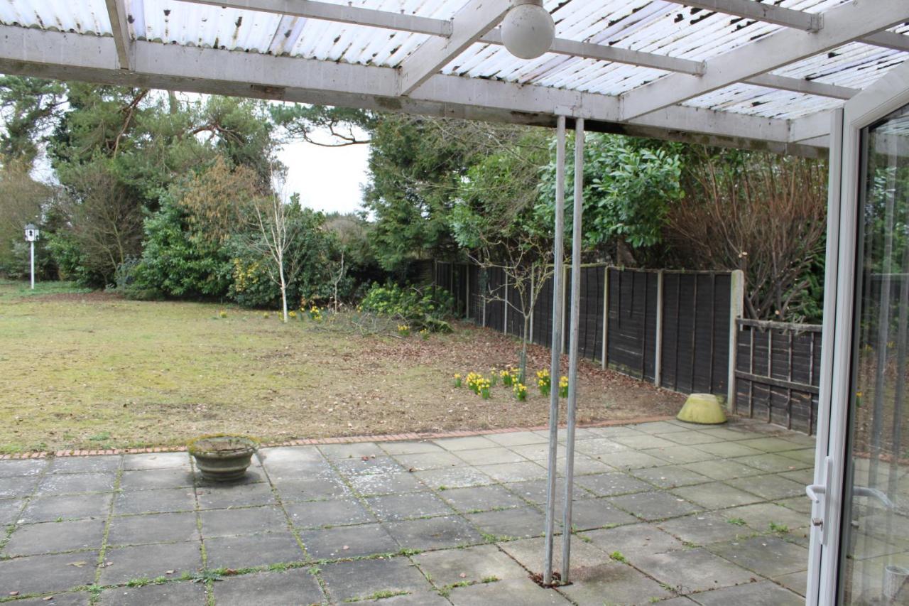 Brookside Lodge Baldock Esterno foto