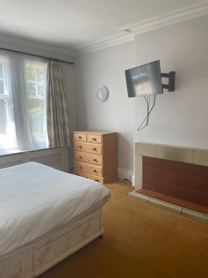 Brookside Lodge Baldock Esterno foto