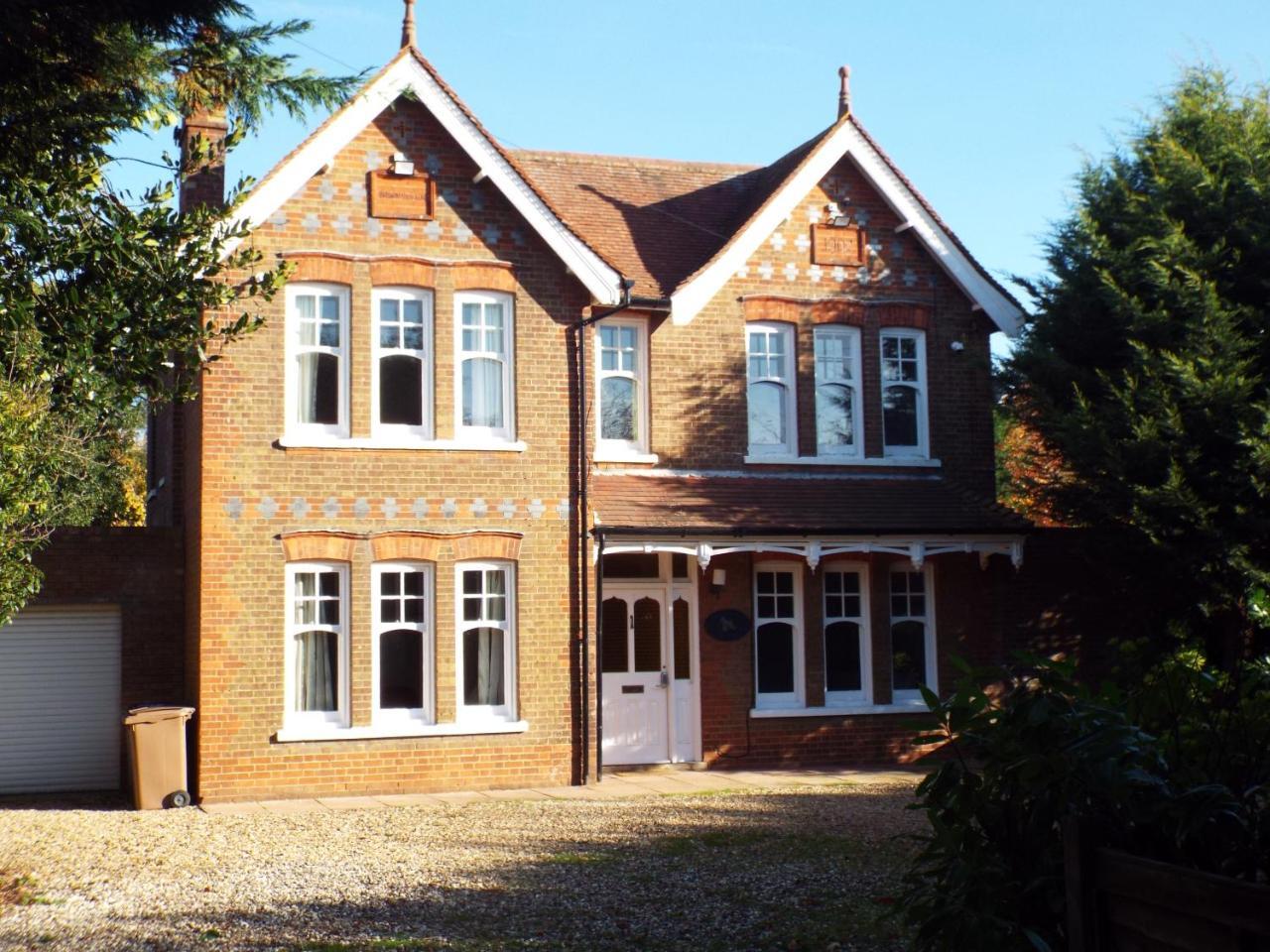 Brookside Lodge Baldock Esterno foto